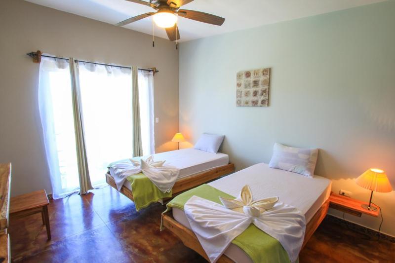 Cabuya  Funny Wave Guest House מראה חיצוני תמונה